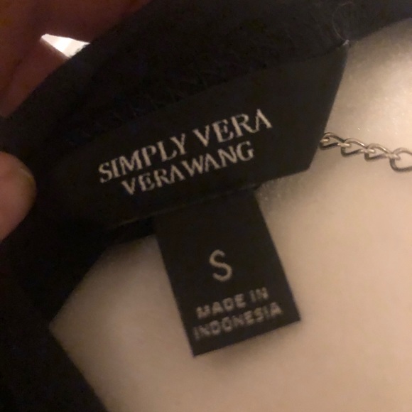 👇🏻$Reduced to lowest price Vera Wang retro shirt 👗 - Picture 5 of 6